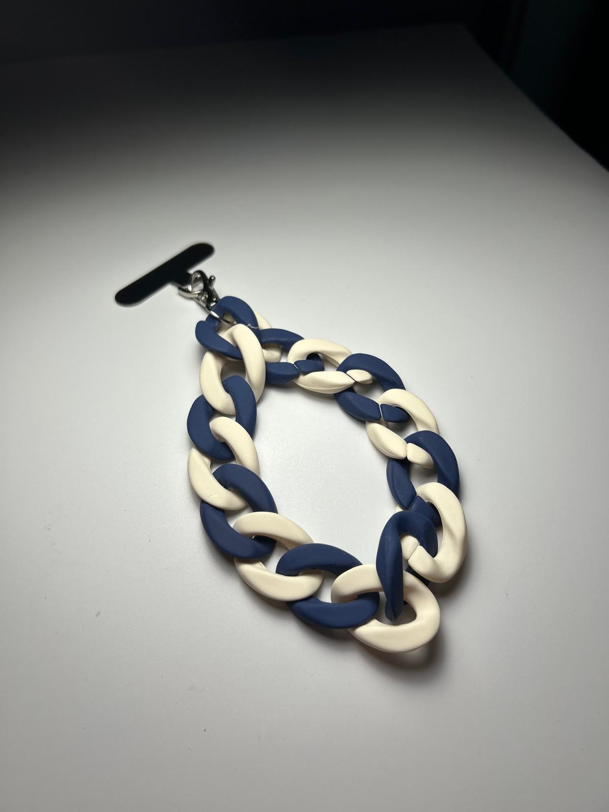 Sangle de poignet de téléphone grosses mailles bleu marine/beige