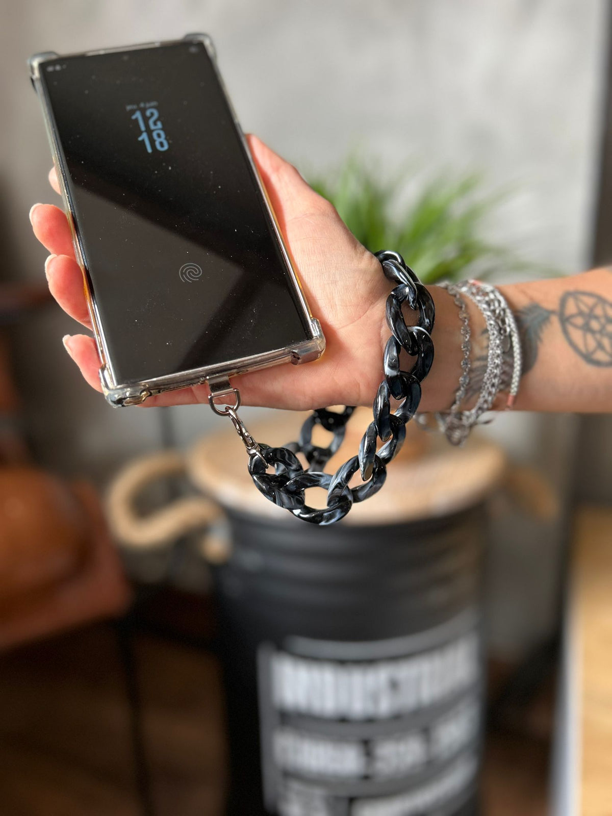 Sangle de poignet téléphone grosse maille marbré