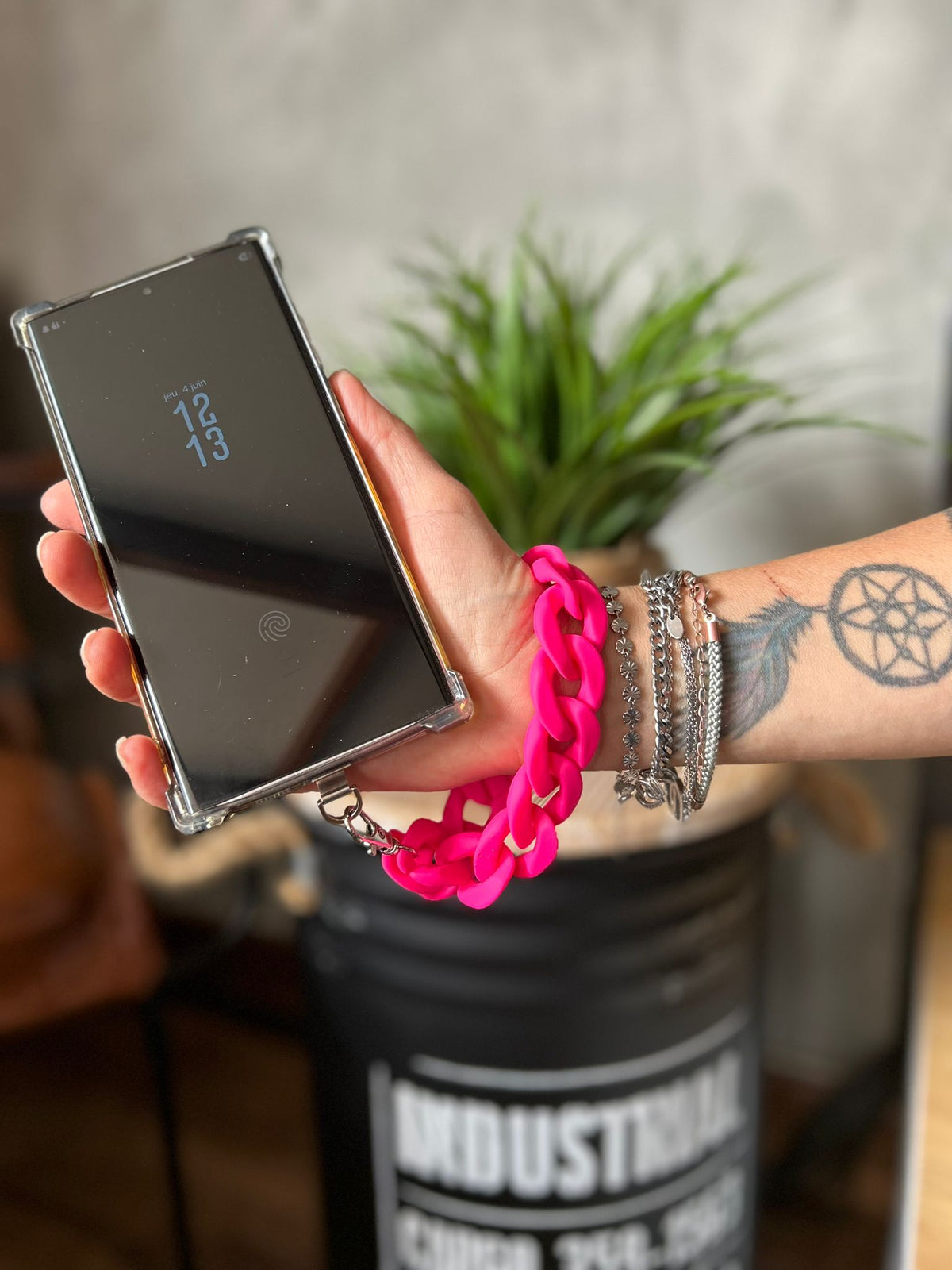 Sangle poignet de téléphone Grosse maille Mat