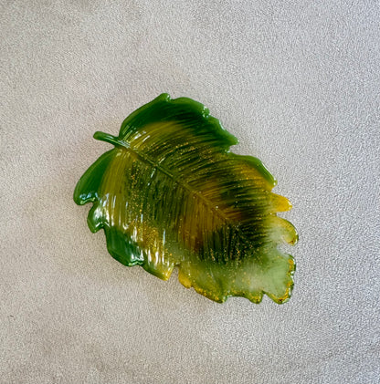 Vide-poche feuille monstera stylisée